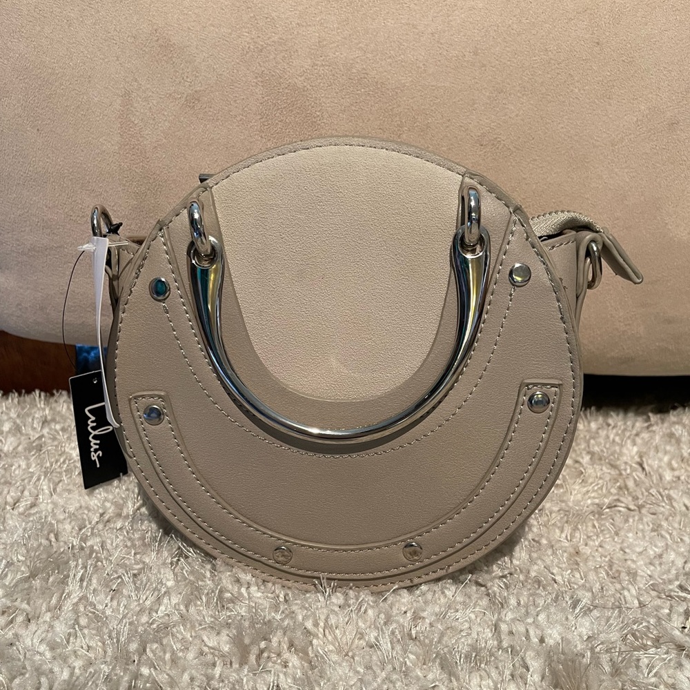 Tinley Circle Purse! Light gray